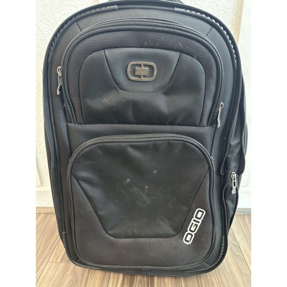 OGIO Kickstart Wheeled 22" Black Rolling Luggage Travel Bag